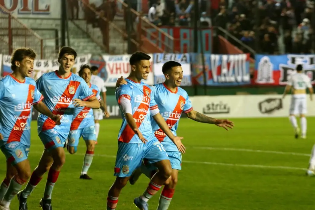 Arsenal de Sarandí Ferro 110825